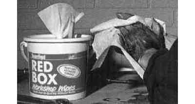 550282 WIPE HAND CLEANING BLACK BOX, 150'S